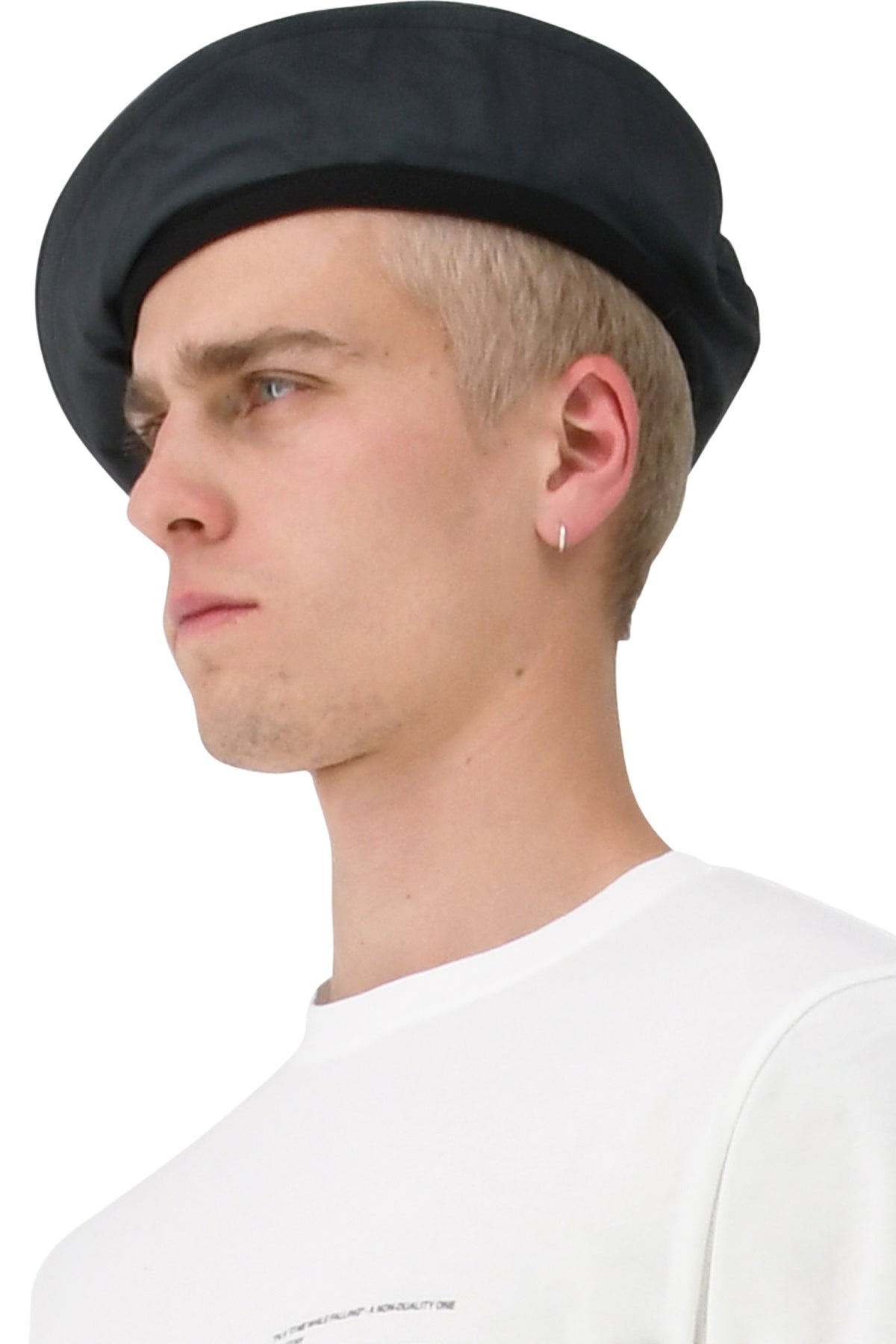 Jorunas Beret Hat, Petrol
