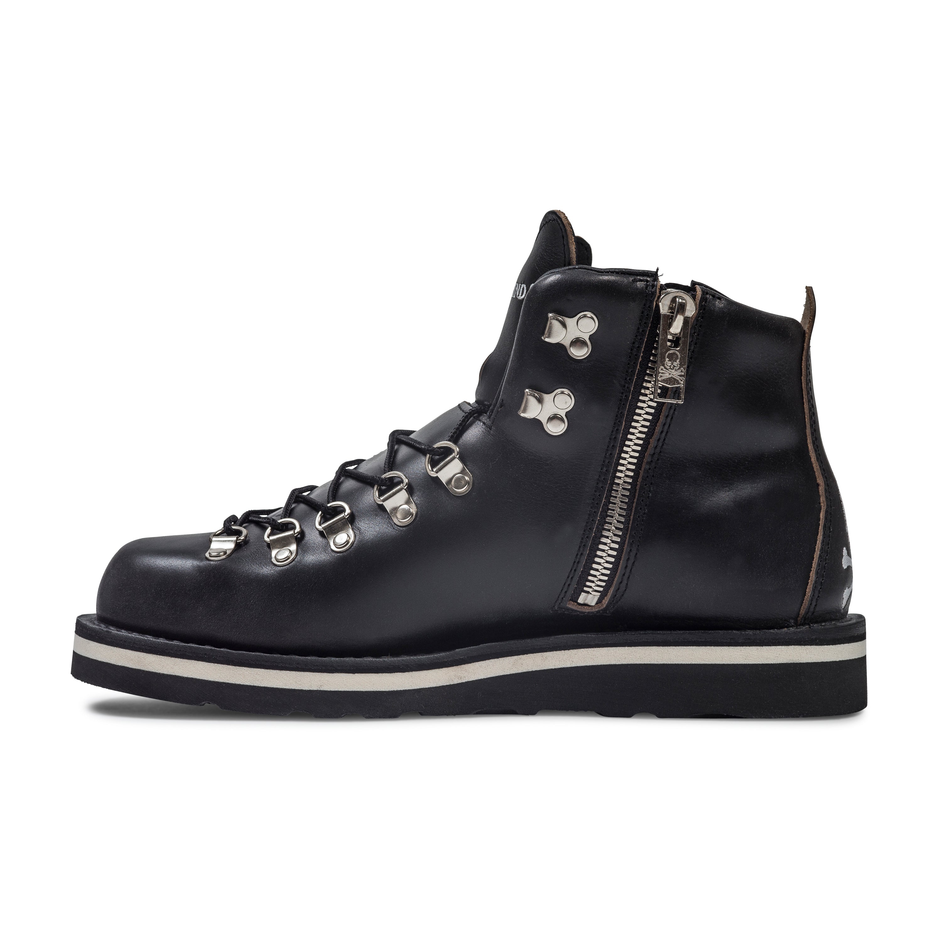 MASTERMIND WORLD x DANNER BOOTS SKULL LOGO, BLACK
